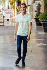 Watch Hollywood Medium 9movies